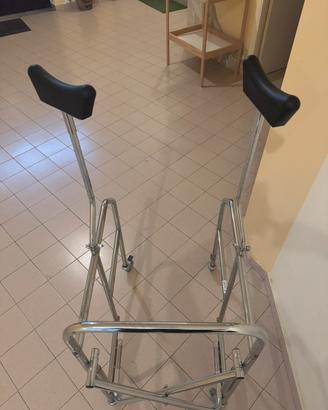 Deambulatore per anziani