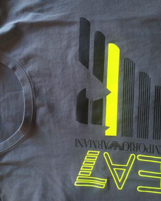 maglietta armani taglia XL