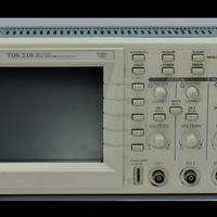 TEKTRONIK TDS 210 60 Mhz OSCILLOSCOPIO DIGITALE