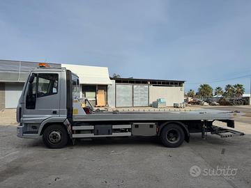 Iveco ml75 e 15 con pianale e verricello