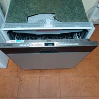 Lavastoviglie Bosch tre cestelli 14 coperti