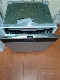 Lavastoviglie Bosch tre cestelli 14 coperti