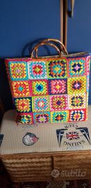 borsa in cotone lavorata a mano all'uncinetto 
