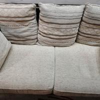 Divano pelle e tessuto