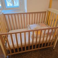 Lettino Pali più materasso e corredo