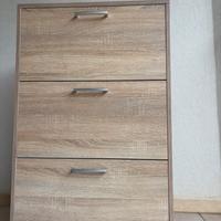 Scarpiera salvaspazio sospesa a muro