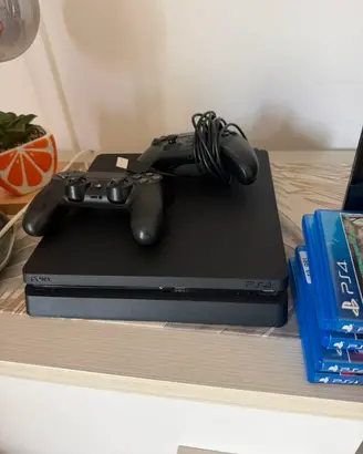 PlayStation 4 Slim, 1TB + 2 controller
