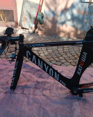 bicicletta da triathlon 