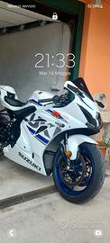 suzuki gsxr 1ooo 