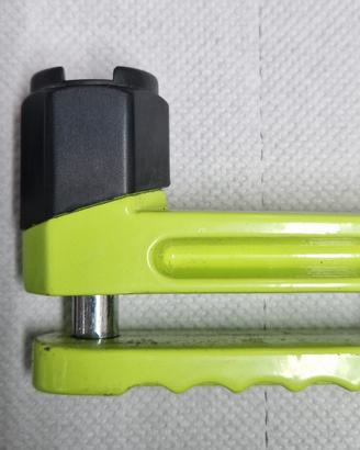 lucchetto per freno a disco moto