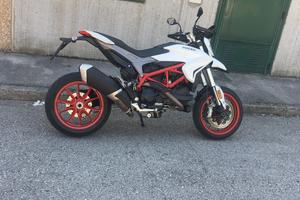 Moto Ducati Hypermotard 939