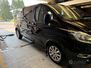 Ford Tourneo Custom 9 posti