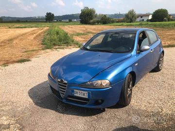 Alfa  romeo 147 per ricambi