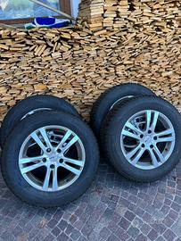 4 Gomme Invernali TAURUS 225/65 R17 106H + Cerchi