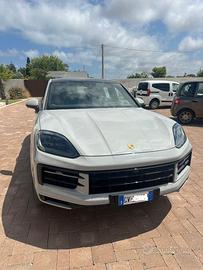 Porsche Cayenne coupe’ S e-hybrid
