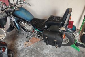 Suzuki intruder 600