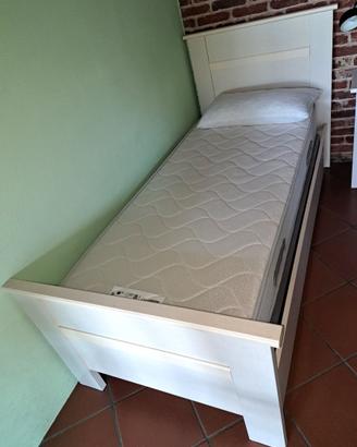 Letto singolo con materasso