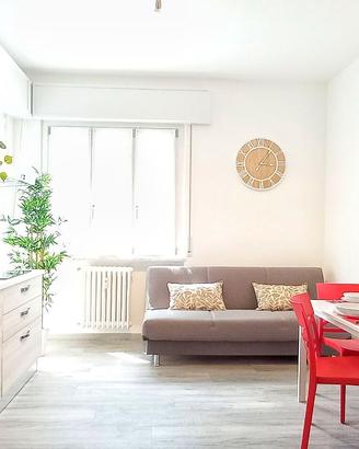 Stanza con BAGNO PRIVATO e BALCONE