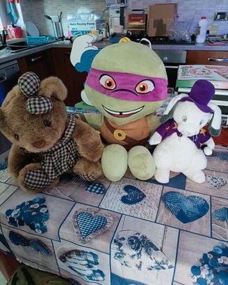 Pupazzi e lampada notturna hello Kitty 