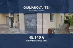 Immobile in asta di 51 m² con più di 5 locali a Gi