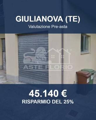 Immobile in asta di 51 m² con più di 5 locali a Gi