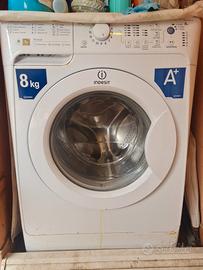 Lavatrice Indesit 8 kg A+ funzionante