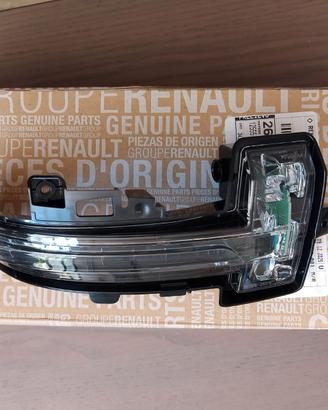 Renault Austral Indicatore specchietto retrovisore