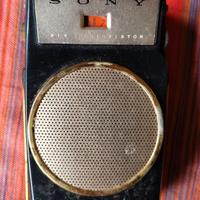 Radio storica Sony TR-610 del 1958