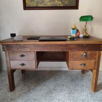 scrivania per studio