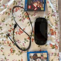 PS Vita PCH-1000 + 2 giochi