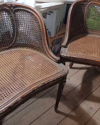 2 poltroncine in legno foderate con paglia di Vien