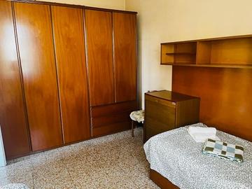 Camera da letto completa