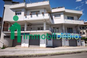 Appartamento di 175 m² con 4 locali a Picerno