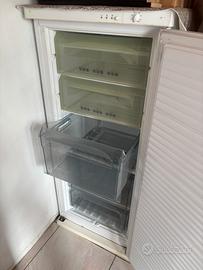 Freezer a cassetti