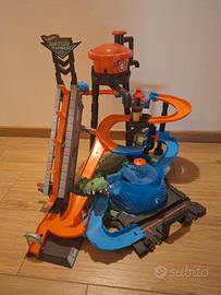 hot wheels mega autolavaggio coccodrillo