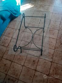 Tavolino in ferro battuto