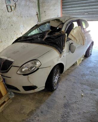 Lancia Y