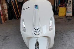 Vespa primavera abs