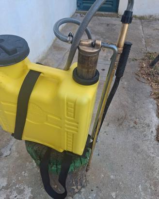 pompa irroratrice a spalla
