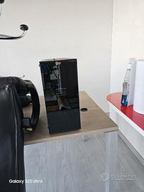 PC Fisso (i3-7100) 8+120 SSD con Monitor e base