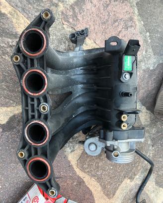 Collettore aspiriazione citroen c3 1.1 benzina
