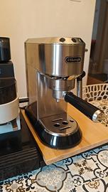 Macchina caffè DeLonghi Dedica