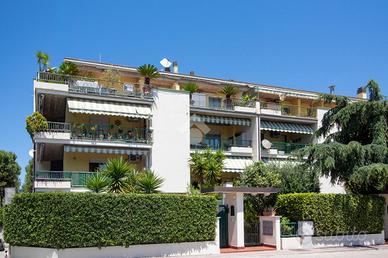 MONOLOCALE A GROTTAMMARE