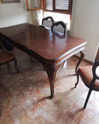 Tavolo per sala/salotto stile shabby chic