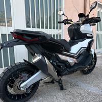 Scooter Honda X-ADV 750 PARI A NUOVO