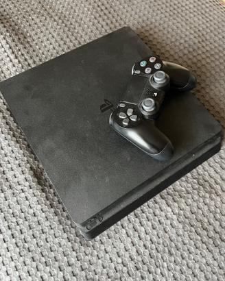 PS4 Slim 500GB + Controller + 7 Giochi