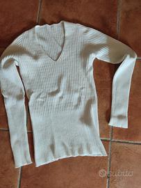 Maglioncino morbido aderente bianco panna