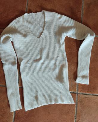 Maglioncino morbido aderente bianco panna