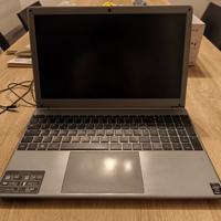 PEAQ i3 – 8GB RAM – SSD 256GB – Full  HD