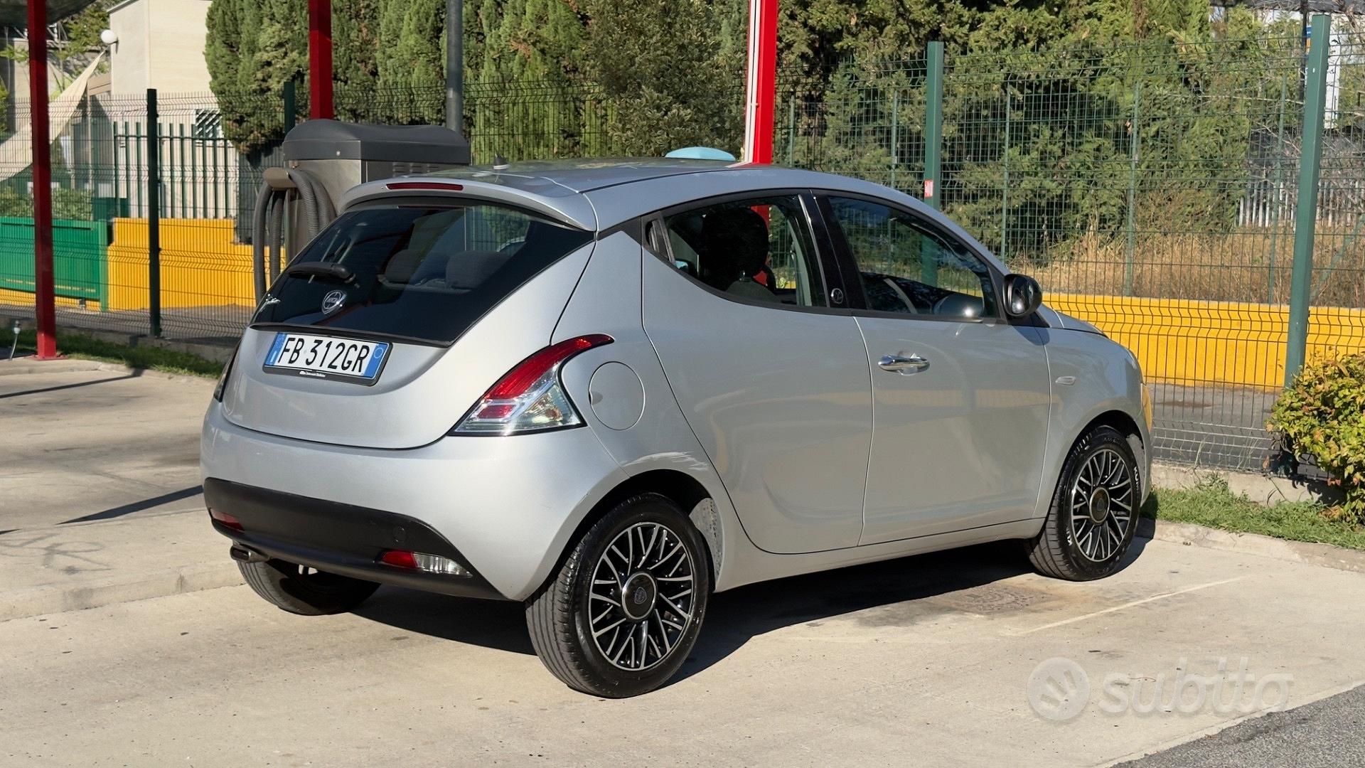 Lancia Ypsilon 2015 photo 4